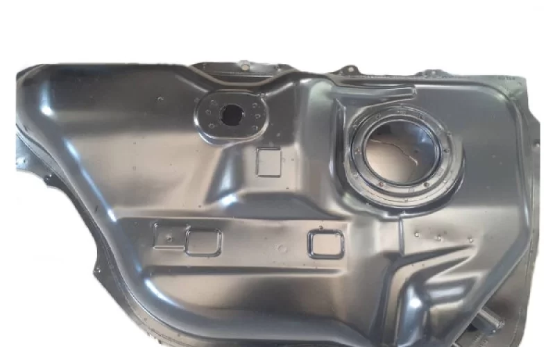 تعمیر باک بنزین ساندرو